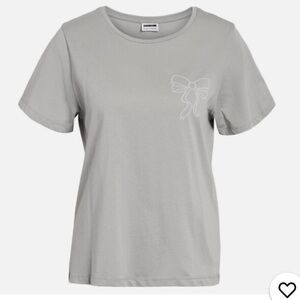 Noisy May Light Gray Short Sleeve Tee with Bow - Size M - NWT